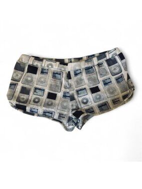 omighty white ipod shuffle slub shorts size XS
